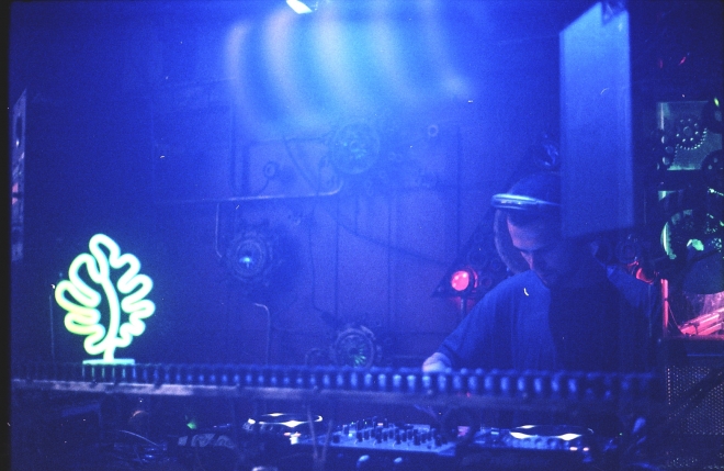 11 SOS, Cafe de la Ostrava, B